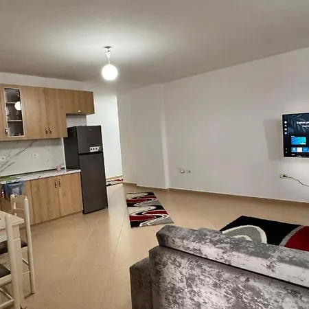 Arena Apartment Elbasan Exterior photo